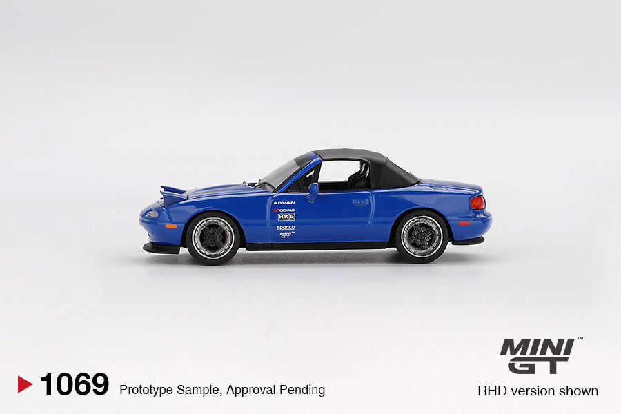 Mini-GT 1:64 Mazda Miata MX-5 (NA) Tuned Version - Dark Blue