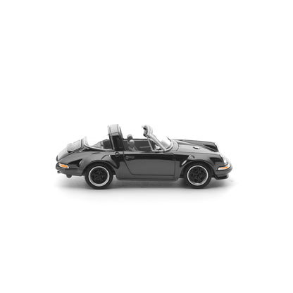 Pop Race 1:64 Singer Targa - Dark Chrome
