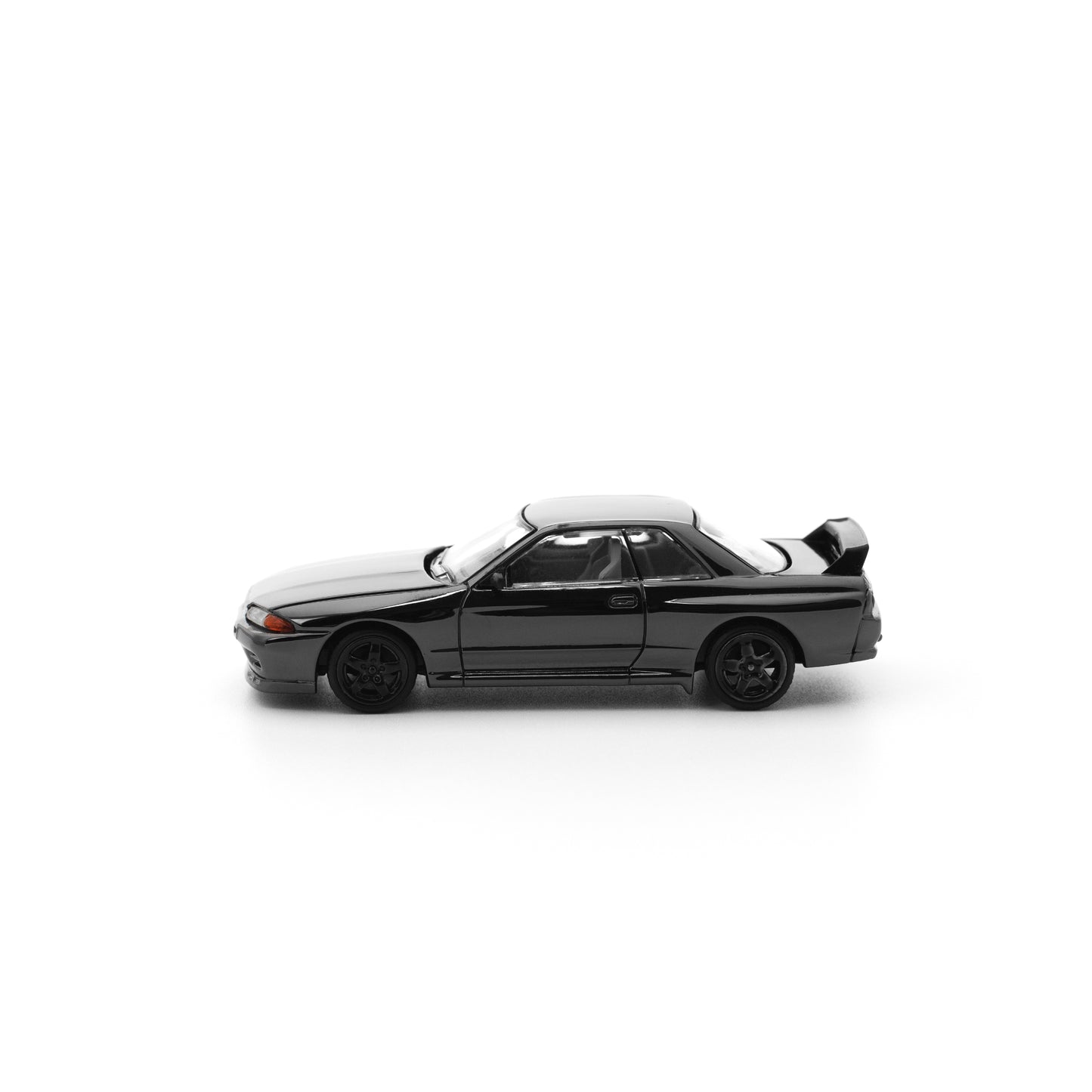 Pop Race 1:64 Nissan GT-R R32 Dark Chrome