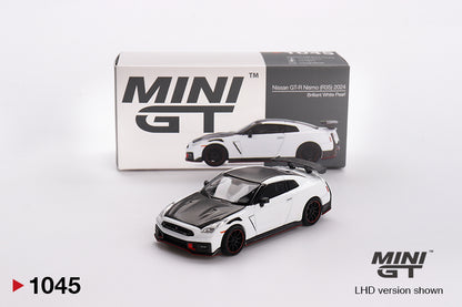 Mini GT 1:64 Nissan GT-R Nismo (R35) 2024 - Brilliant White Pearl
