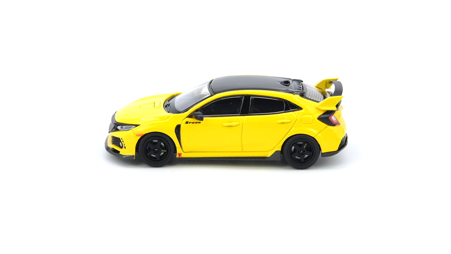 INNO64 1:64 Honda Civic Type-R (FK8) - Yellow