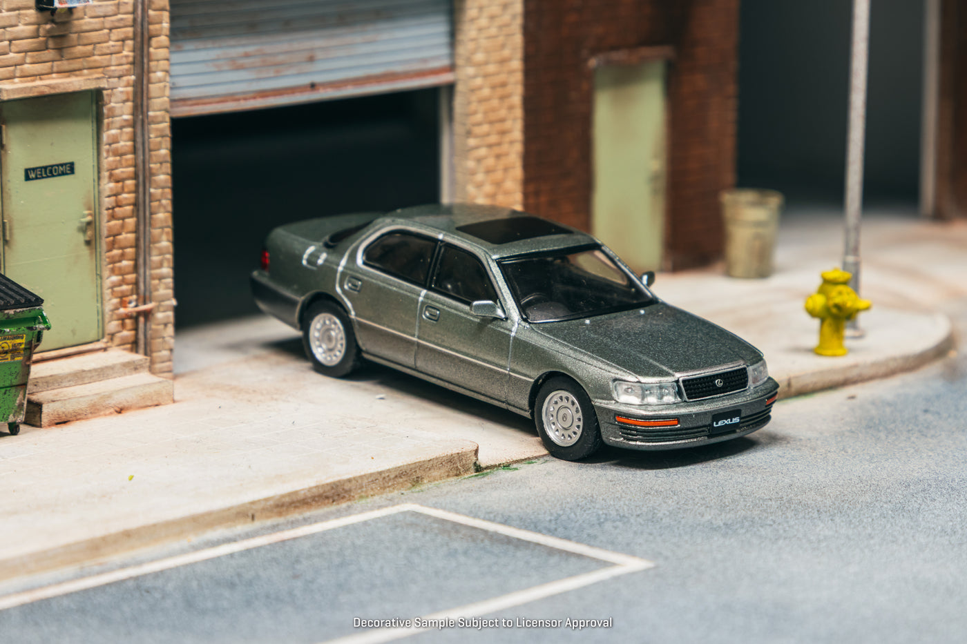Tarmac Works 1:64 Global Lexus LS400 (UCF10) - Flint Grey