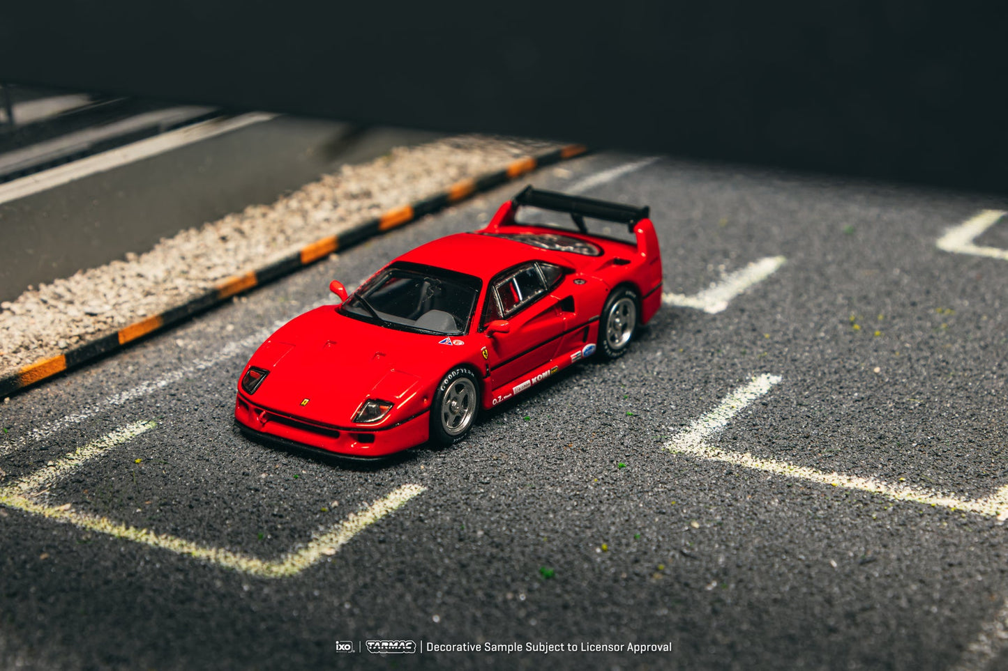 Tarmac Works ROAD64 1:64 Ferrari F40 - Red
