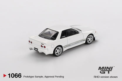 Mini GT 1:64 Nissan Skyline GT-R (R32) VeilSide Combat C-I - White