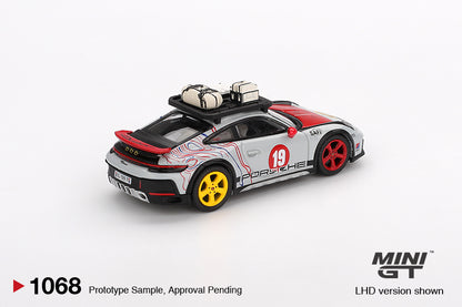 Mini GT 1:64 Porsche 911 Dakar "Mr. Darkar"- Silver