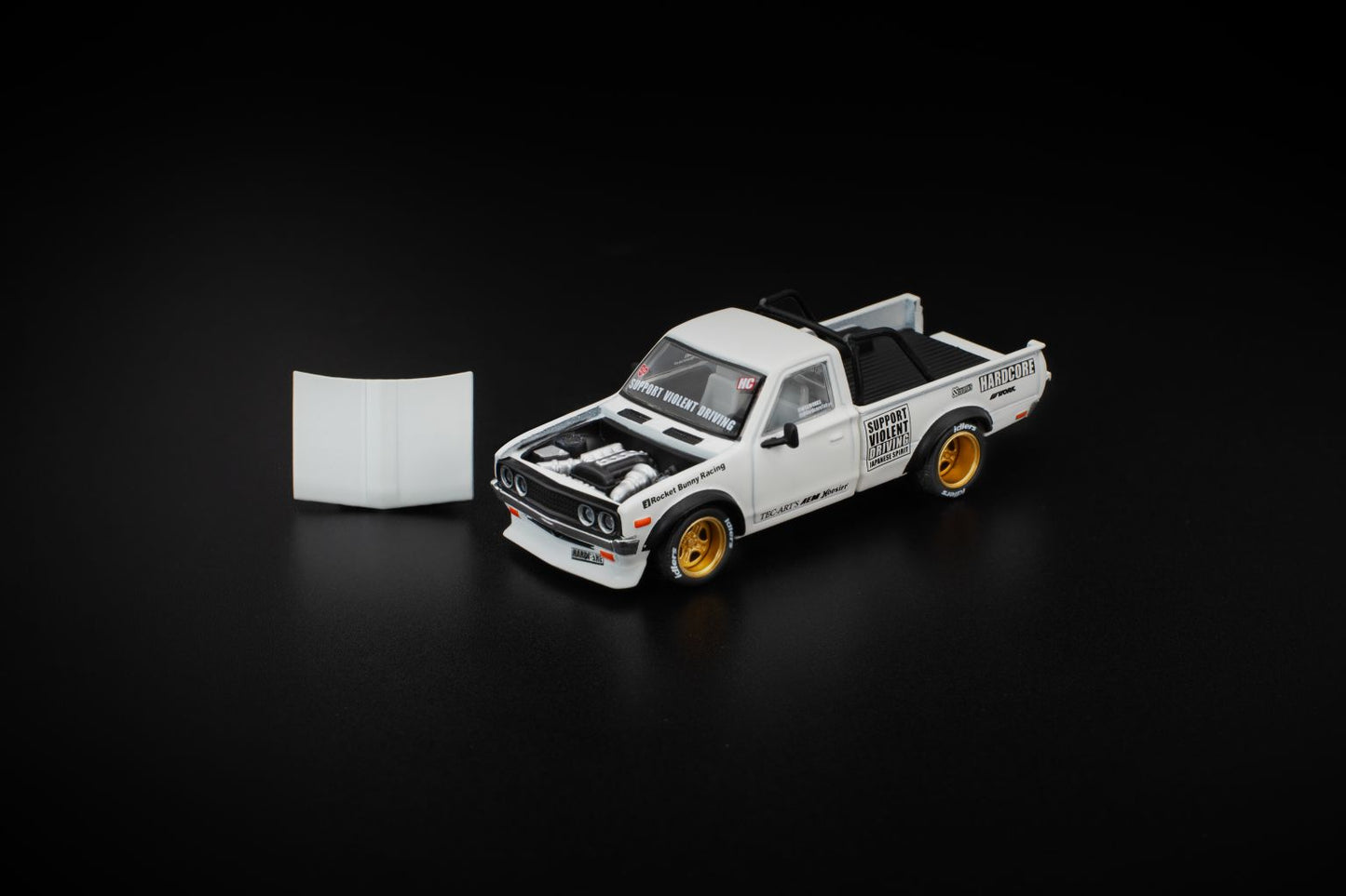 Pop Race 1:64 Pandem Datsun 620 - White